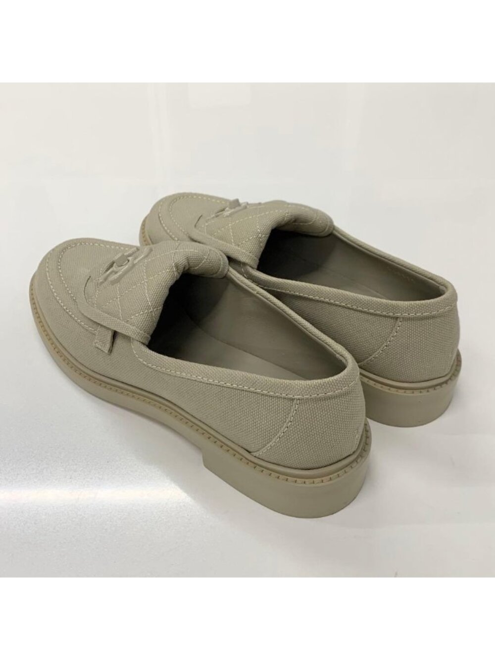 ★SOLD★ Chanel CC Logo Fabric Turnlock Loafers Beige - Picture 4 of 9